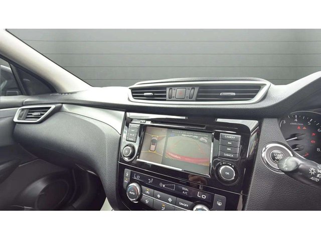 View our NISSAN QASHQAI