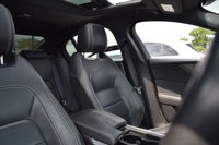 USED 2019 19 JAGUAR XE 2.0 P250i R-Dynamic SE Saloon 4dr Petrol Auto Euro 6 (s/s) (250 ps) PAN ROOF / BLACK PACK / MATRIX