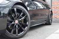 USED 2019 19 JAGUAR XE 2.0 P250i R-Dynamic SE Saloon 4dr Petrol Auto Euro 6 (s/s) (250 ps) PAN ROOF / BLACK PACK / MATRIX