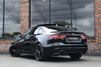 USED 2019 19 JAGUAR XE 2.0 P250i R-Dynamic SE Saloon 4dr Petrol Auto Euro 6 (s/s) (250 ps) PAN ROOF / BLACK PACK / MATRIX