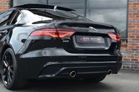 USED 2019 19 JAGUAR XE 2.0 P250i R-Dynamic SE Saloon 4dr Petrol Auto Euro 6 (s/s) (250 ps) PAN ROOF / BLACK PACK / MATRIX