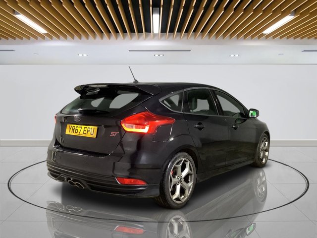 2017 Ford Focus 2L St-3 5dr - Photo 8