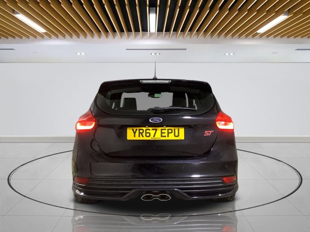 2017 Ford Focus 2L St-3 5dr - Photo 7