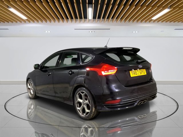 2017 Ford Focus 2L St-3 5dr - Photo 6