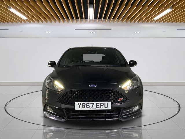 2017 Ford Focus 2L St-3 5dr - Photo 2