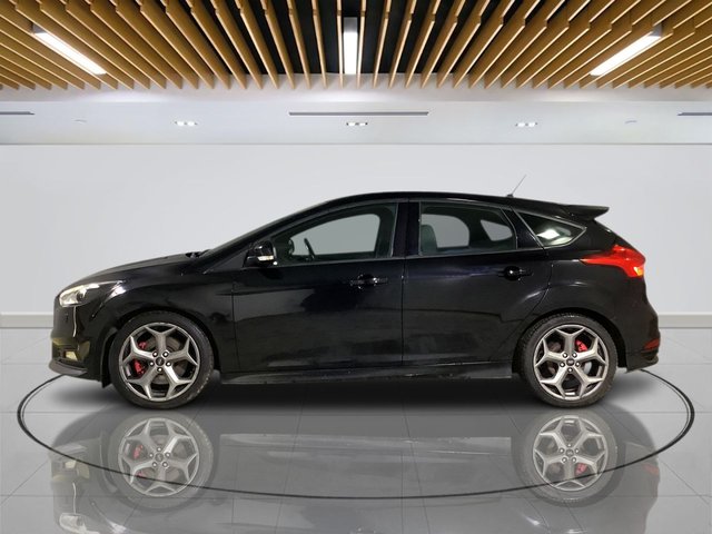 2017 Ford Focus 2L St-3 5dr - Photo 5
