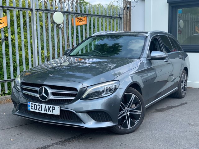 2021 21 MERCEDES-BENZ C-CLASS 2.0 C300de 13.5kWh Sport Edition Estate 5dr Diesel Plug-in Hybrid G-Tronic+ Euro 6 (s/s) (306 ps)+1 OWNER FROM NEW+2 KEYS+2 CABLES+FSH+MEDIA+BIG NAV+BLUETOOTH+LEATHER SEATS+PRIVACY+ 2 KEYS+1 OWNER FROM NEW+FSH+2 CABLES+FULL LEATHER SEATS+CLIMATE+PARK CONTROL+PRIVACY+BIG NAV+18" ALLOYS+BLUETOOTH+MEDIA+USB+AUX+DAB+CRUISE+HEATED FRONT SEATS+HPI CLEAR