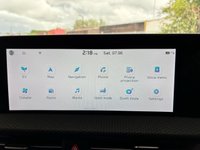 USED 2022 22 KIA EV6 77.4kWh Air Hatchback 5dr Electric Auto (225 bhp)+1 OWNER FROM NEW+2 KEYS+FSH+2 CABLES+FULL LEATHER SEATS+MEDIA+NAVIGATION+BLUETOOTH+DIGITAL DASH 2 KEYS+1 OWNER FROM NEW+FSH+2 CABLES+FULL LEATHER SEATS+CLIMATE+19" ALLOYS+PREMIUM PAINT+PARK CONTROL+CAMERA+NAV+BLUETOOTH+MEDIA+APPS+CRUISE+HEATED FRONT SEATS+HPI CLEAR