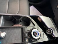 USED 2022 22 KIA EV6 77.4kWh Air Hatchback 5dr Electric Auto (225 bhp)+1 OWNER FROM NEW+2 KEYS+FSH+2 CABLES+FULL LEATHER SEATS+MEDIA+NAVIGATION+BLUETOOTH+DIGITAL DASH 2 KEYS+1 OWNER FROM NEW+FSH+2 CABLES+FULL LEATHER SEATS+CLIMATE+19" ALLOYS+PREMIUM PAINT+PARK CONTROL+CAMERA+NAV+BLUETOOTH+MEDIA+APPS+CRUISE+HEATED FRONT SEATS+HPI CLEAR