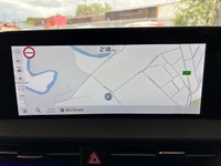 USED 2022 22 KIA EV6 77.4kWh Air Hatchback 5dr Electric Auto (225 bhp)+1 OWNER FROM NEW+2 KEYS+FSH+2 CABLES+FULL LEATHER SEATS+MEDIA+NAVIGATION+BLUETOOTH+DIGITAL DASH 2 KEYS+1 OWNER FROM NEW+FSH+2 CABLES+FULL LEATHER SEATS+CLIMATE+19" ALLOYS+PREMIUM PAINT+PARK CONTROL+CAMERA+NAV+BLUETOOTH+MEDIA+APPS+CRUISE+HEATED FRONT SEATS+HPI CLEAR