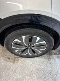 USED 2022 22 KIA EV6 77.4kWh Air Hatchback 5dr Electric Auto (225 bhp)+1 OWNER FROM NEW+2 KEYS+FSH+2 CABLES+FULL LEATHER SEATS+MEDIA+NAVIGATION+BLUETOOTH+DIGITAL DASH 2 KEYS+1 OWNER FROM NEW+FSH+2 CABLES+FULL LEATHER SEATS+CLIMATE+19" ALLOYS+PREMIUM PAINT+PARK CONTROL+CAMERA+NAV+BLUETOOTH+MEDIA+APPS+CRUISE+HEATED FRONT SEATS+HPI CLEAR