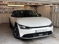 USED 2022 22 KIA EV6 77.4kWh Air Hatchback 5dr Electric Auto (225 bhp)+1 OWNER FROM NEW+2 KEYS+FSH+2 CABLES+FULL LEATHER SEATS+MEDIA+NAVIGATION+BLUETOOTH+DIGITAL DASH 2 KEYS+1 OWNER FROM NEW+FSH+2 CABLES+FULL LEATHER SEATS+CLIMATE+19" ALLOYS+PREMIUM PAINT+PARK CONTROL+CAMERA+NAV+BLUETOOTH+MEDIA+APPS+CRUISE+HEATED FRONT SEATS+HPI CLEAR