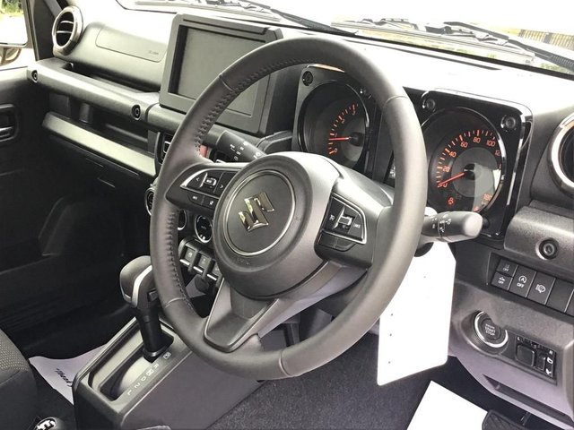 2025 SUZUKI JIMNY - Photo 11