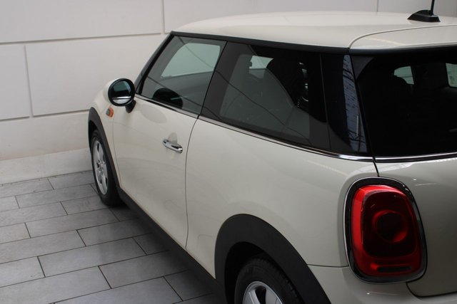 2015 MINI HATCH - Photo 12