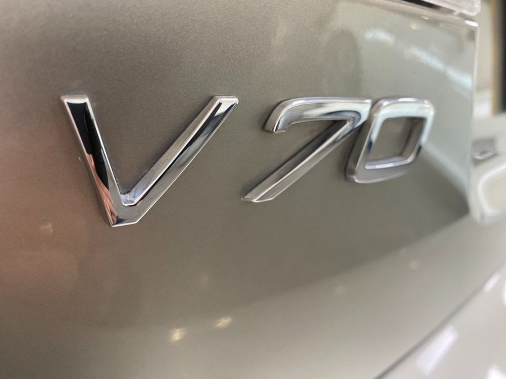 USED 2014 14 VOLVO V70 2.4 D5 SE Lux Estate 5dr Diesel Geartronic Euro 5 (215 ps) DRIVERS SUPPORT PACK / FAMILY PACK