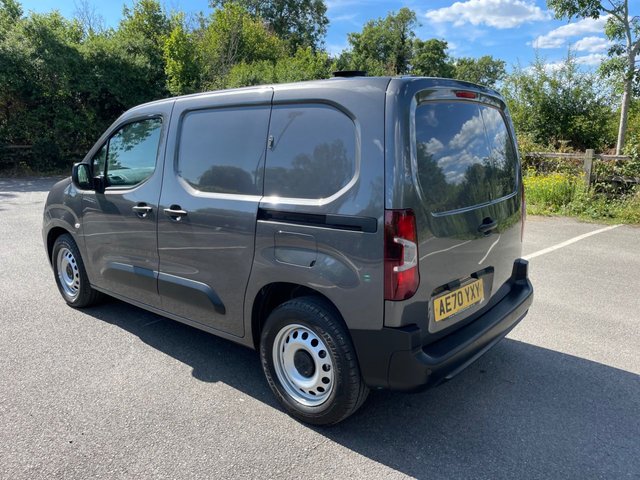 2020 Peugeot Partner 1.5L Professional 5dr - Photo 4