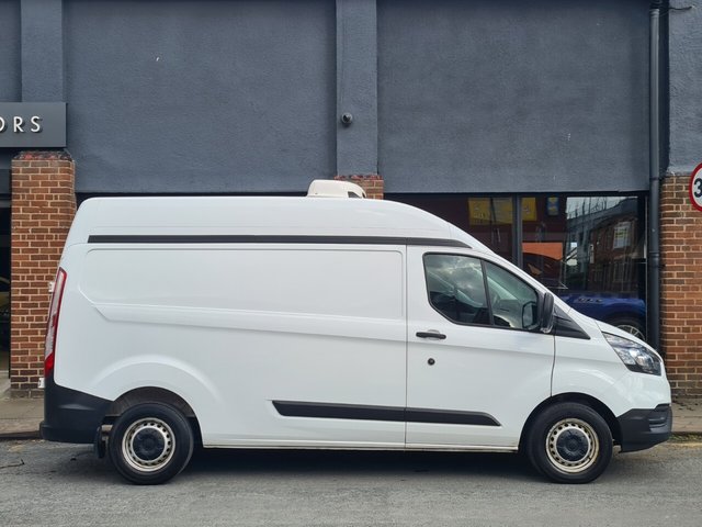 2021 Ford Transit Custom 2L Leader 5dr - Photo 2