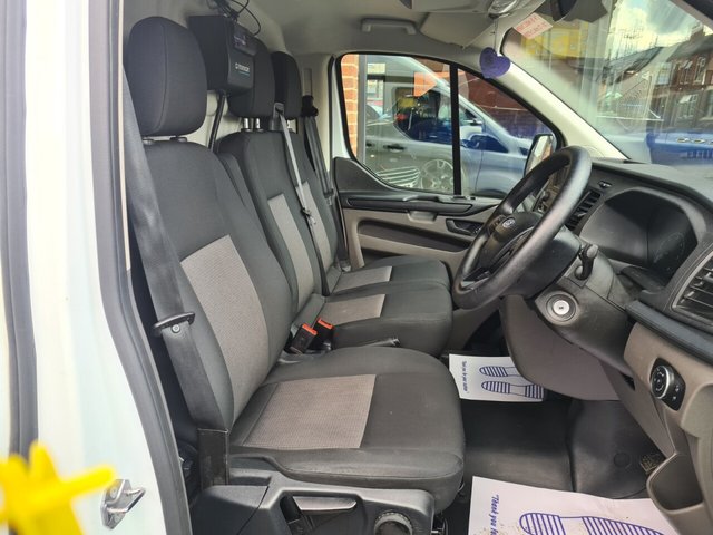 2021 Ford Transit Custom 2L Leader 5dr - Photo 9