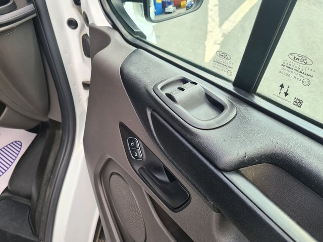 2021 Ford Transit Custom 2L Leader 5dr - Photo 11