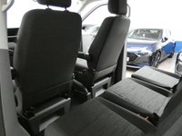 USED 2021 21 VOLKSWAGEN TRANSPORTER SHUTTLE 2.0 TDI SE Minibus Double Cab 5dr Diesel DSG LWB Euro 6 (s/s) (150 ps) 8 SEAT ANDROID APPLE CARPLAY AIR CON CRUISE CONTROL PARKING SENSORS 1 OWNER EXCELLENT SERVICE HISTORY WARRANTY