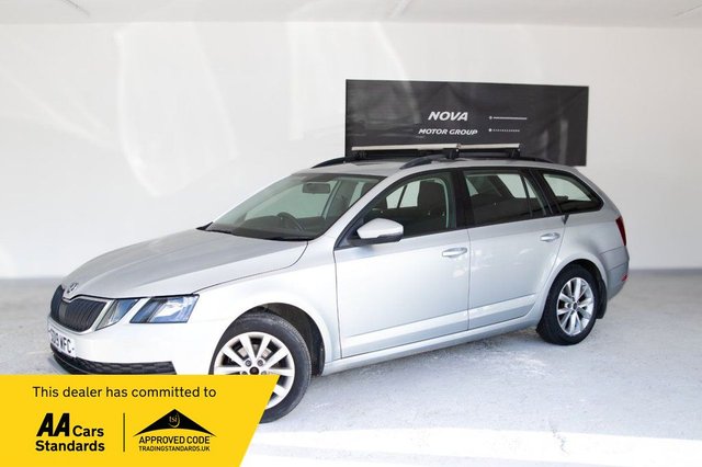 View our Skoda Octavia 1.0 TSI GPF S Estate 5dr Petrol Manual Euro 6 (s/s) (115 ps)