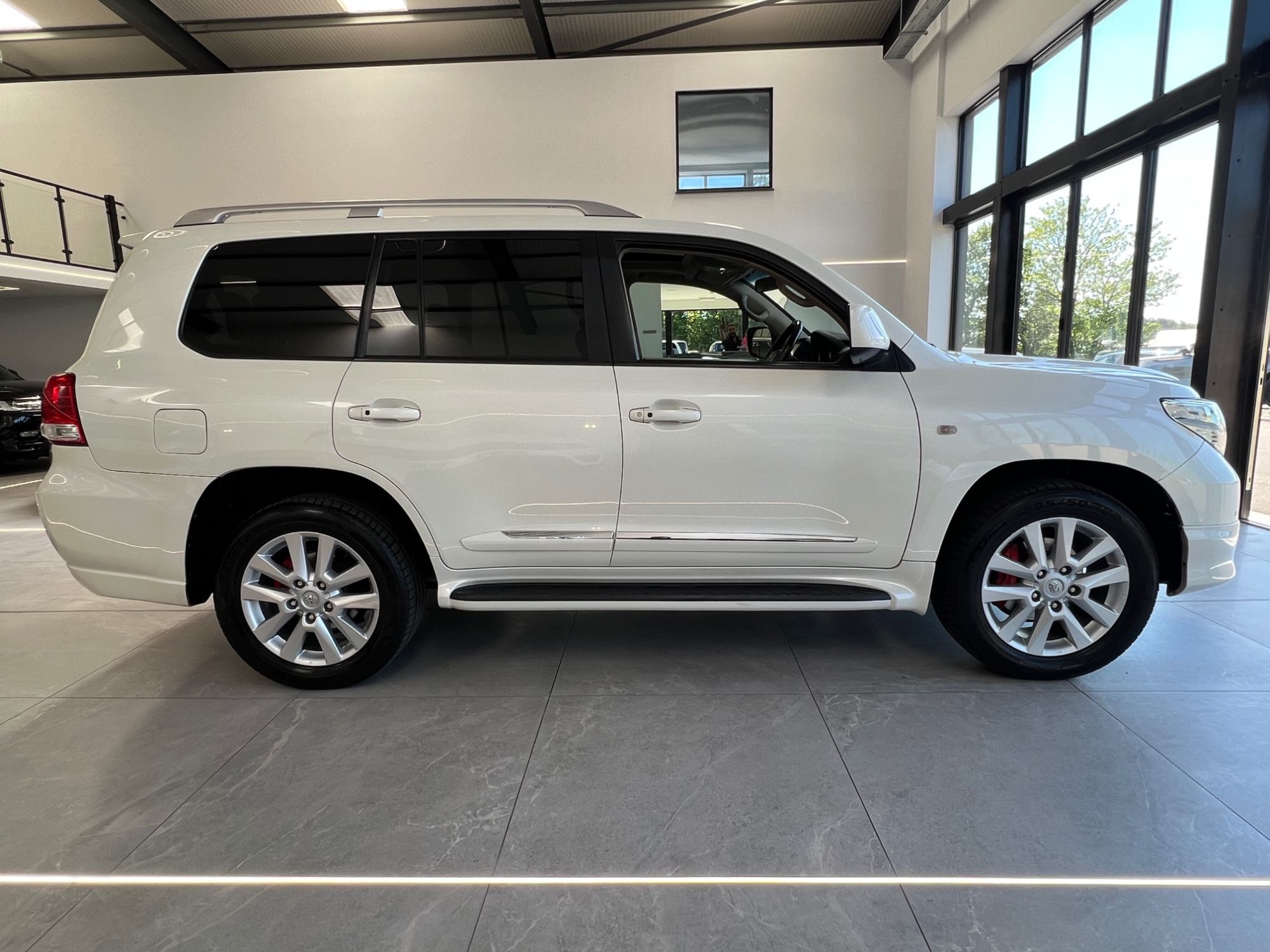 m + Toyota Land Cruiser 4.6 V8 II Suv 3dr Diesel Manual (85 BHP)