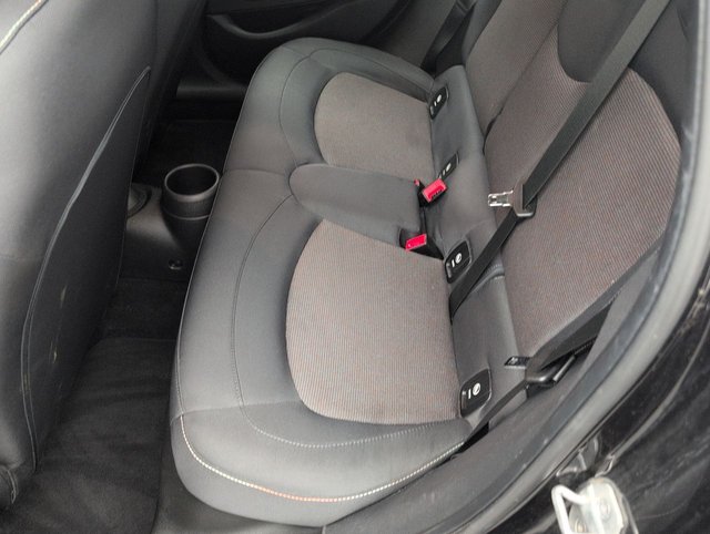 USED 2020 20 MINI Hatch 1.5 Cooper Classic Hatchback 5dr Petrol Steptronic Euro 6 (s/S) (136 Ps) - Sensors, Air Con, Bluetooth