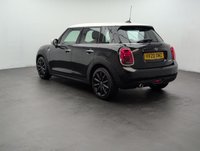 USED 2020 20 MINI Hatch 1.5 Cooper Classic Hatchback 5dr Petrol Steptronic Euro 6 (s/S) (136 Ps) - Sensors, Air Con, Bluetooth