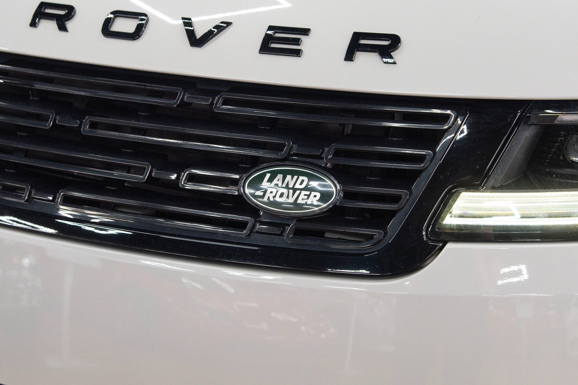 USED 2023 H LAND ROVER RANGE ROVER SPORT 3.0 D300 MHEV Autobiography  