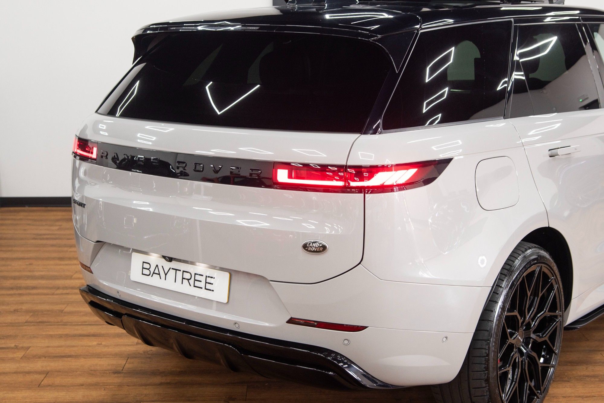 USED 2023 H LAND ROVER RANGE ROVER SPORT 3.0 D300 MHEV Autobiography  