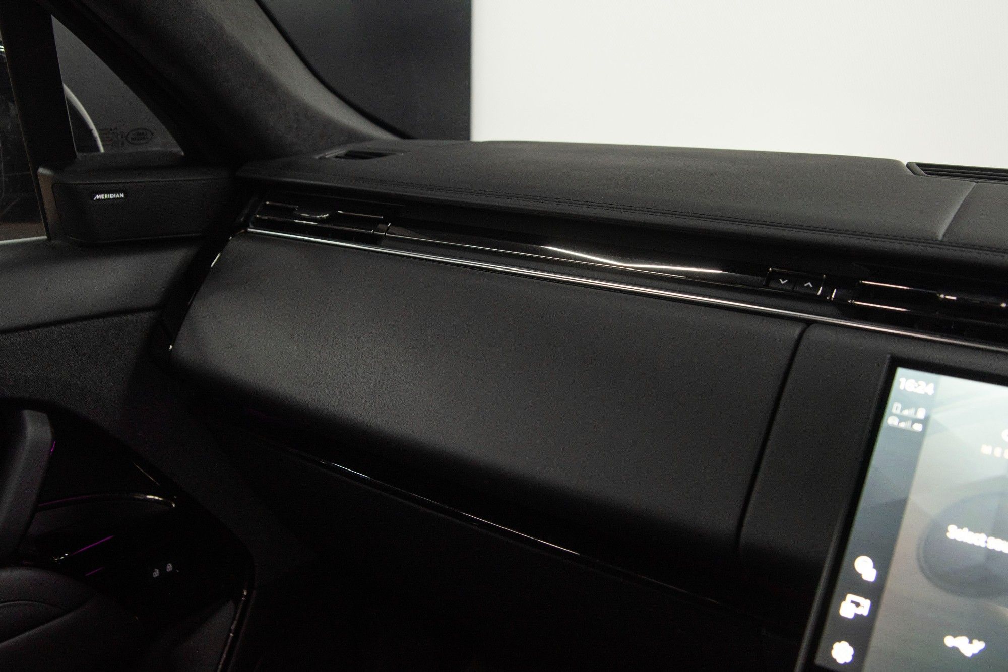 USED 2023 H LAND ROVER RANGE ROVER SPORT 3.0 D300 MHEV Autobiography  