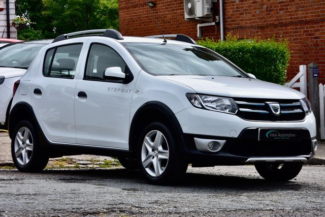 2016 16 Dacia Sandero Stepway 0.9 TCe Laureate Hatchback 5dr Petrol Manual Euro 6 (s/s) (90 ps)