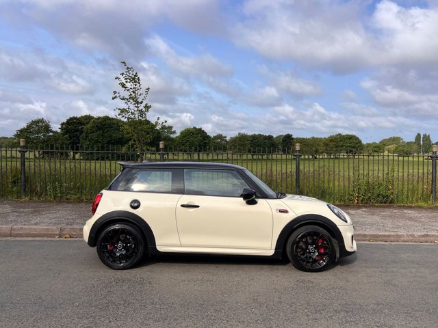 2020 MINI Hatch 2L John Cooper Works 3dr - Photo 5