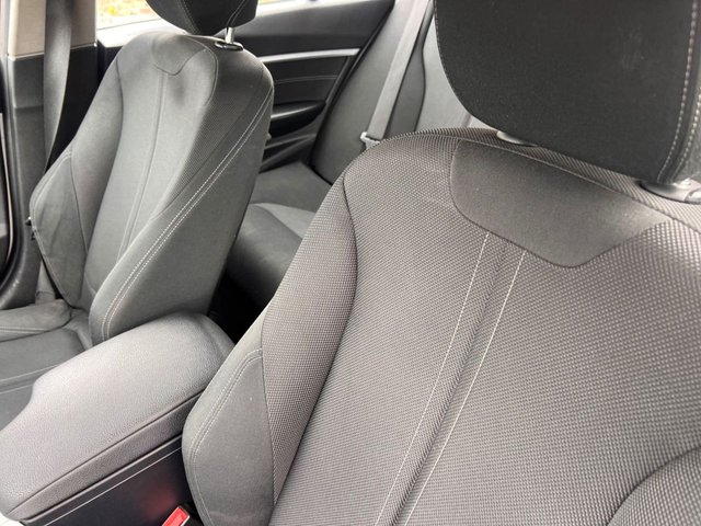 2019 BMW 3 Series - Photo 12