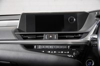 USED 2020 20 LEXUS ES 2.5 300h F Sport Saloon 4dr Petrol Hybrid E-CVT Euro 6 (s/s) (218 ps) +LEXUS WARRANTY UNTIL FEB 2026+