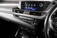 USED 2020 20 LEXUS ES 2.5 300h F Sport Saloon 4dr Petrol Hybrid E-CVT Euro 6 (s/s) (218 ps) +LEXUS WARRANTY UNTIL FEB 2026+