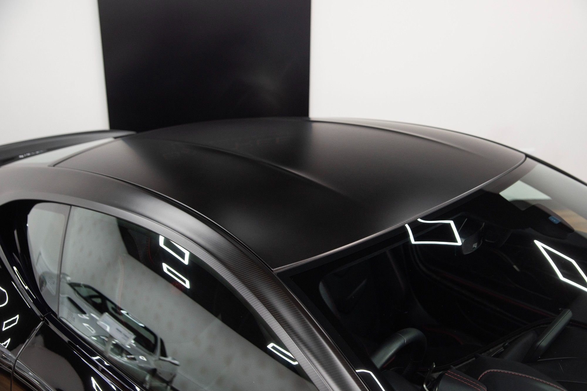 USED 2019 ASTON MARTIN DBS 5.2 V12 BiTurbo Superleggera TAG Heuer Edition 