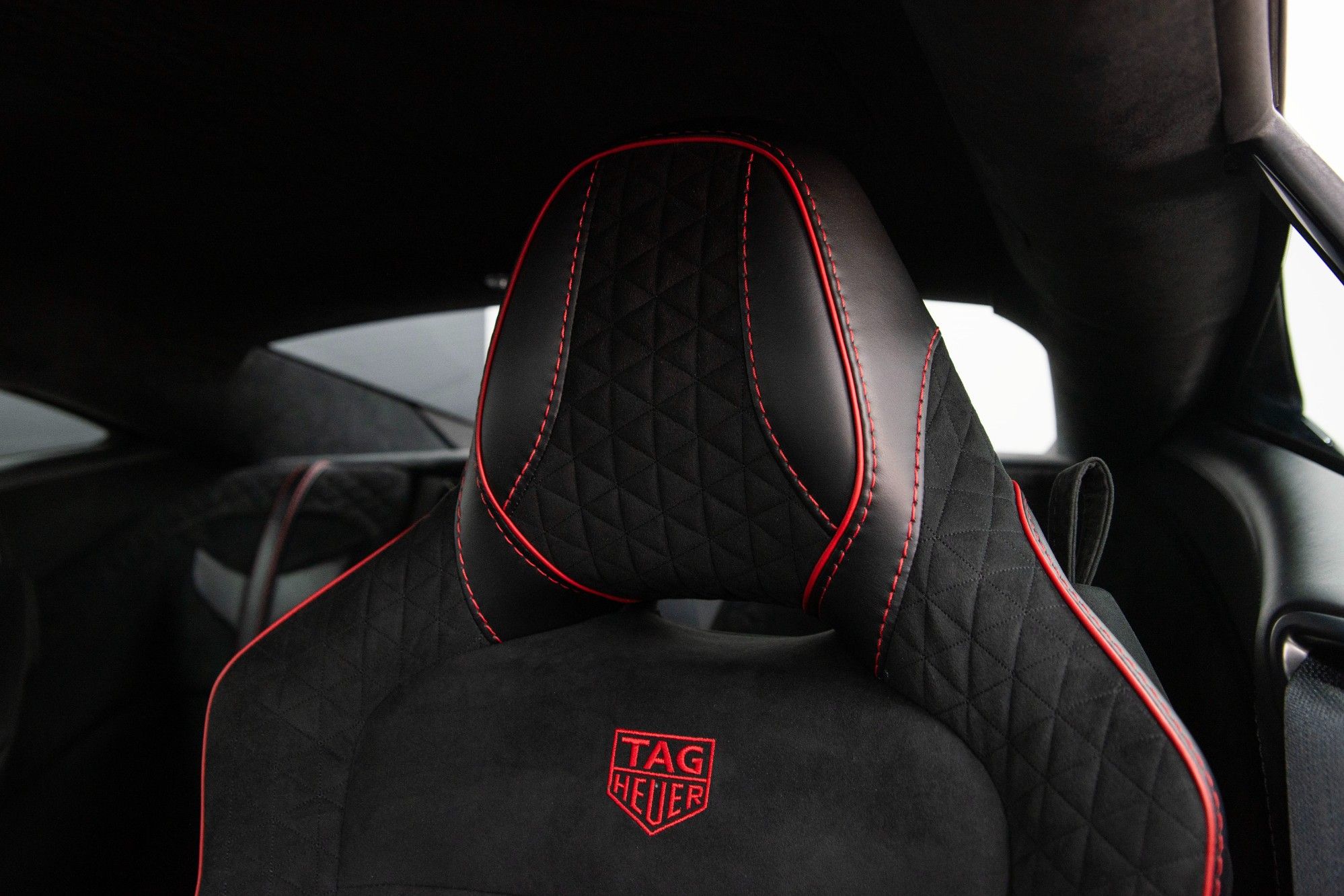 USED 2019 ASTON MARTIN DBS 5.2 V12 BiTurbo Superleggera TAG Heuer Edition 