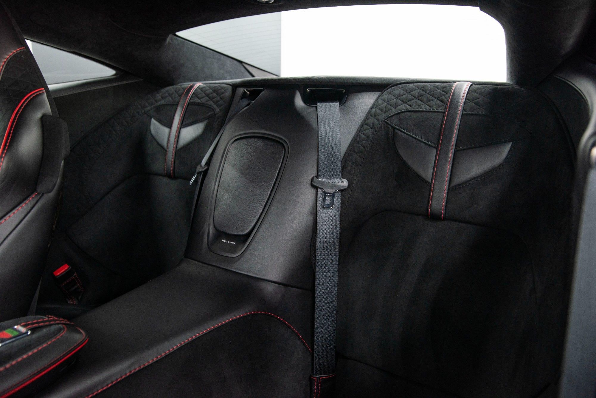 USED 2019 ASTON MARTIN DBS 5.2 V12 BiTurbo Superleggera TAG Heuer Edition 