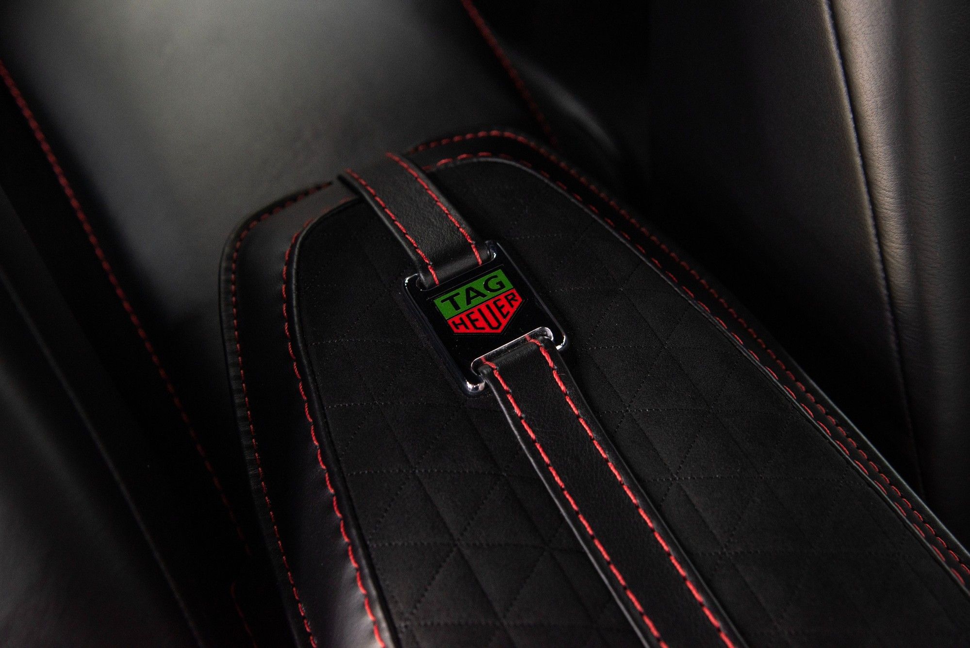 USED 2019 ASTON MARTIN DBS 5.2 V12 BiTurbo Superleggera TAG Heuer Edition 