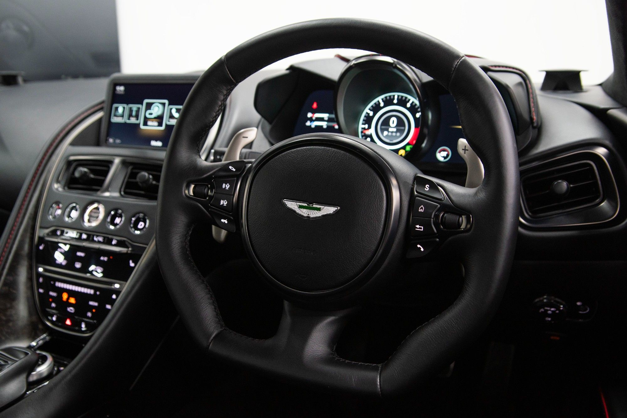 USED 2019 ASTON MARTIN DBS 5.2 V12 BiTurbo Superleggera TAG Heuer Edition 