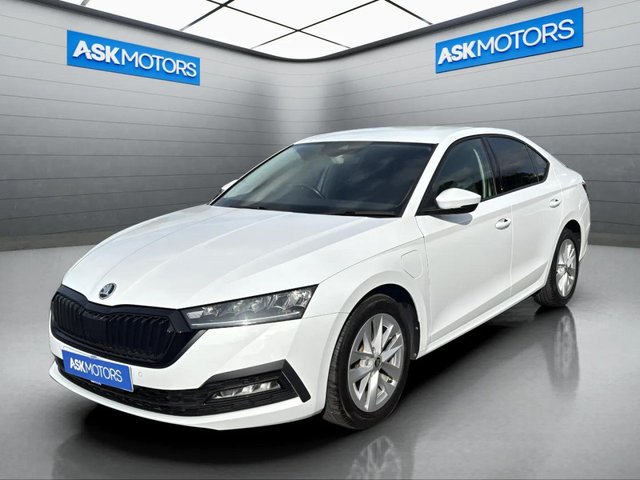 2021 71 SKODA OCTAVIA 1.4 TSI iV 13kWh SE Technology Hatchback 5dr Petrol Plug-in Hybrid DSG Euro 6 (s/s) (204 ps) SATNAV REAR PARKING SENSORS APPLE CAR PLAY Virtual Cockpit with 10.25in Display 
