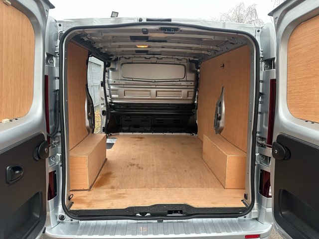2023 Renault Trafic 2L Sport+ 3dr - Photo 3