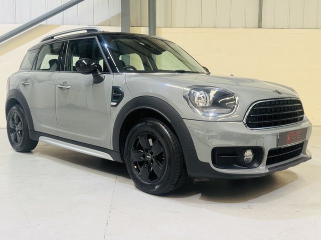View our MINI COUNTRYMAN