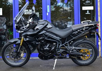View our TRIUMPH TIGER 800