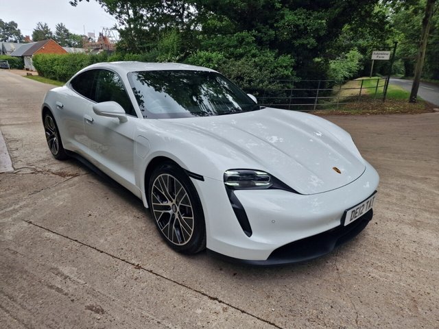 2022 22 Porsche Taycan Performance Plus 93.4kWh Saloon 4dr Electric Auto RWD (11kW Charger) (476 ps)