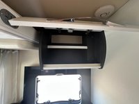 USED 2018 68 ROLLER TEAM ZEFIRO 685 4 BERTH & 4 TRAVEL SEATS LUXURY MOTORHOME ELECTRIC DROP DOWN BED