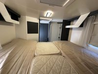 USED 2018 68 ROLLER TEAM ZEFIRO 685 4 BERTH & 4 TRAVEL SEATS LUXURY MOTORHOME ELECTRIC DROP DOWN BED
