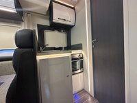 USED 2018 68 ROLLER TEAM ZEFIRO 685 4 BERTH & 4 TRAVEL SEATS LUXURY MOTORHOME ELECTRIC DROP DOWN BED