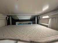 USED 2018 68 ROLLER TEAM ZEFIRO 685 4 BERTH & 4 TRAVEL SEATS LUXURY MOTORHOME ELECTRIC DROP DOWN BED